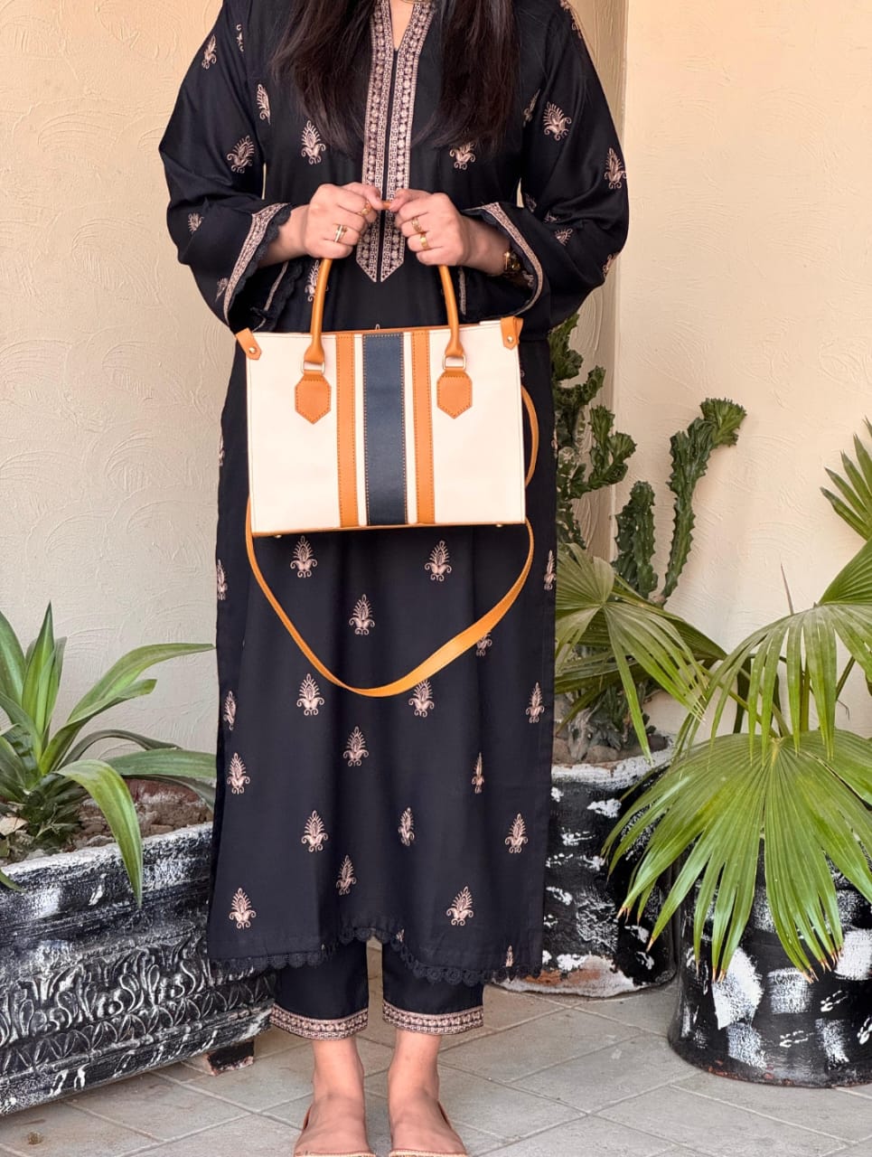 CAMILA TOTE | FAUX LEATHER | 35% OFF